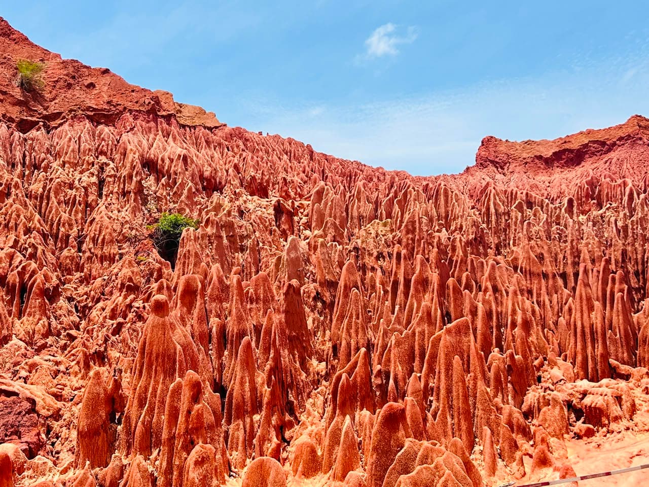 Les TSINGY ROUGES